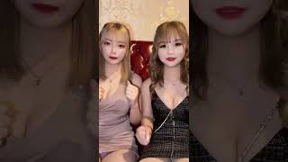 上も下も？ピンクと白かな？？キャバ嬢