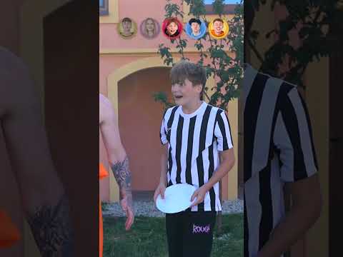Je NEMOŽNÉ Dostat Mě Do Bazénu 💦