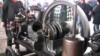 preview picture of video 'Start Deutz Stationärmotor - Stationary Engine Start And Run'
