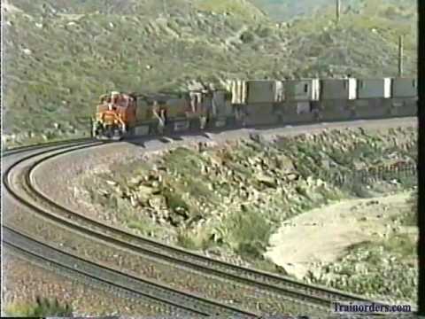 Classic Railroad Series 271 - BNSF on Cajon Pass May 12, 2001