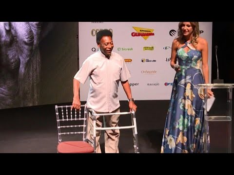 Pelé vive recluso, revela filho | AFP