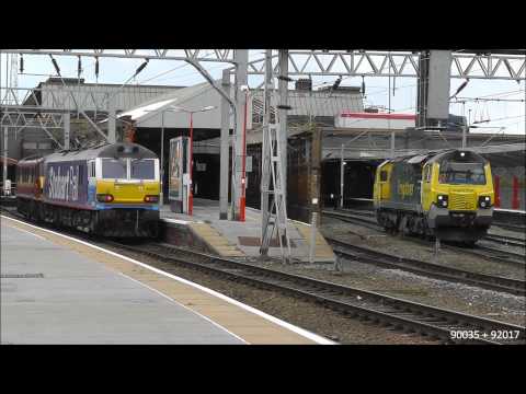 Stobart 92017 + 90035 on 0L48 @ Crewe 31/10/11