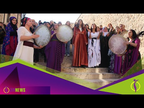 Li Mêrdînê jinan ji bo 8'ê Adarê çalakiya lêxistina erbaneyê li dar xistin