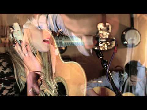 Luciee Marie Closier (The Voice) and J Alfie - You're the one that I want from Grease. (acoustic)