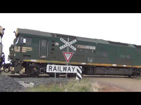 7CM6 BL 31/ Gs 539 & 523 with Return Oaklands loaded Grain 20.3.2021