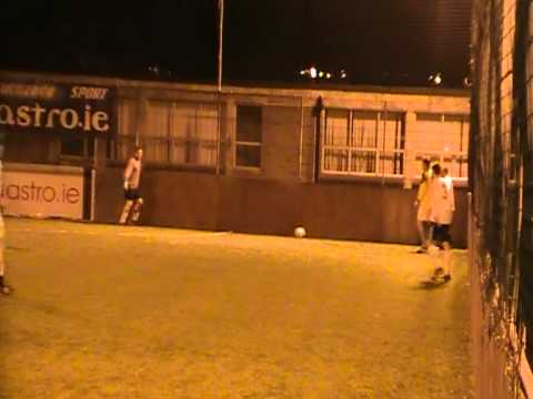 Astro,ie 6aSideChampionsCup Winter10-11 The Final The Dreadnots 2-0 The Football Lovin Criminals.mpg