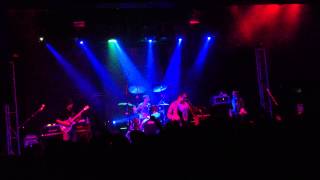 Tomahawk - Flashback (Mike Patton stage diving) [Billboard, Melbourne 27-02-2013]