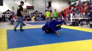 Adrián Coto vs Roy Uriarte video
