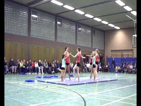 Auftritt Akrobatik.wmv