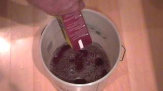 How to Make Wine From Store Bought Grape Juice