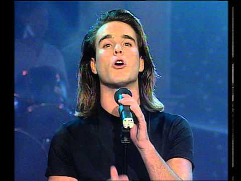 DAVID SANTISTEBAN "ECHAR A VOLAR"