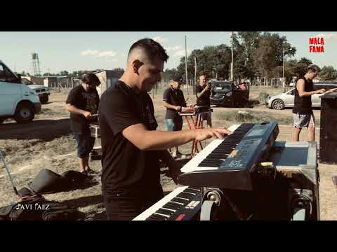 EN ViVO Mala Fama Part. 1 Tocando