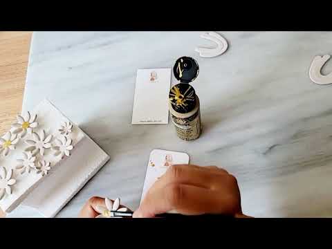 Yellow Dots Studio - Hand painting polymer clay daisy earrings