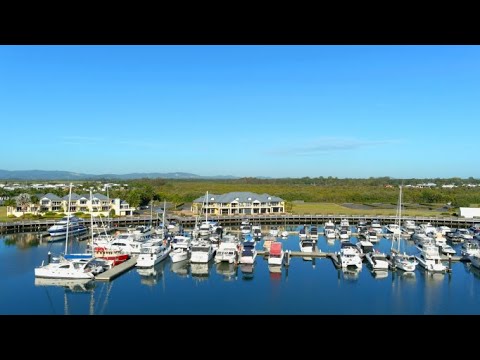 CALYPSO BAY Jacobs Well Australia - 4K