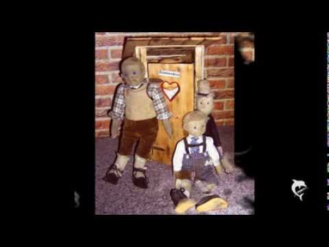 Sexy Kleiner Klaus im  Damenklo mit etwas  Erotik