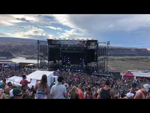 Party Favor Paradiso 2018