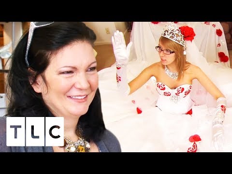 download lagu mp3 mp4 Sondra Celli Wedding Dresses, download lagu Sondra Celli Wedding Dresses gratis, unduh video klip Sondra Celli Wedding Dresses
