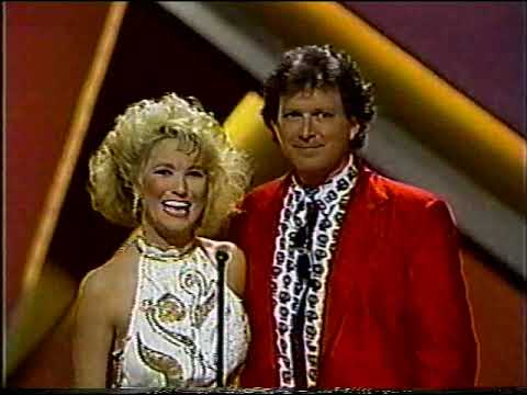 CMA 1990 (Tanya Tucker & T Graham Brown) - Don't Go Out