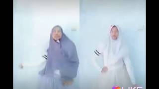 Download lagu Siti vs misum nari blacpinx bombayah mp3 Download lagu Siti vs misum nari blacpinx bombayah mp3