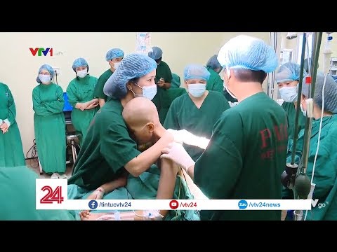 , title : 'Sản phụ ung thư vú giai đoạn cuối, mổ ngồi để cứu con | VTV24'