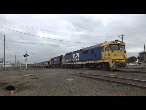 Pacific National 8162, XR559 7734V Grain Departing North Geelong
