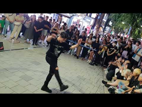 [STREET ARTIST] YU KAGAWA, HYOJIN & YOUNGWON. INTERACTIVE HONGDAE BUSKING. 230712.