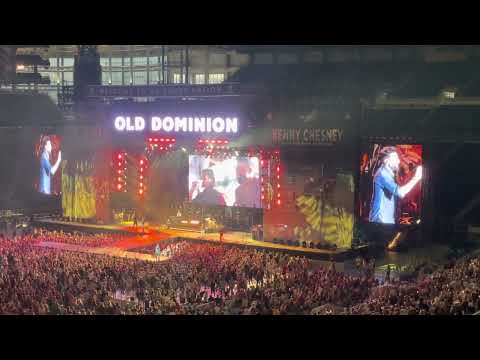 Old Dominion: No Hard Feelings (live) - 8/20/22 @ Ford Field (Detroit, MI)