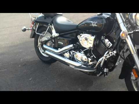 2005 Yamaha V Star 650 Classic / Kuryakyn hypercharger / Vance & Hines Shortshots exhaust