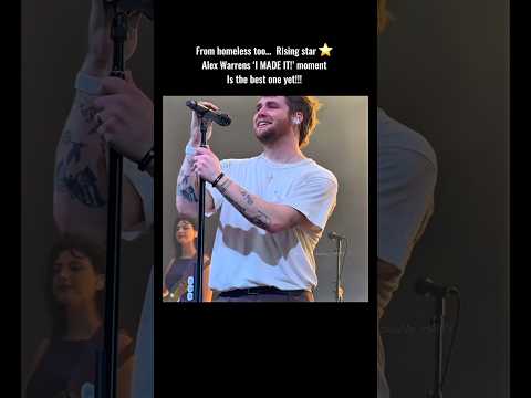 Alex warren breaks down crying —His fans help him through it 😭🥹 #music #alexwarren