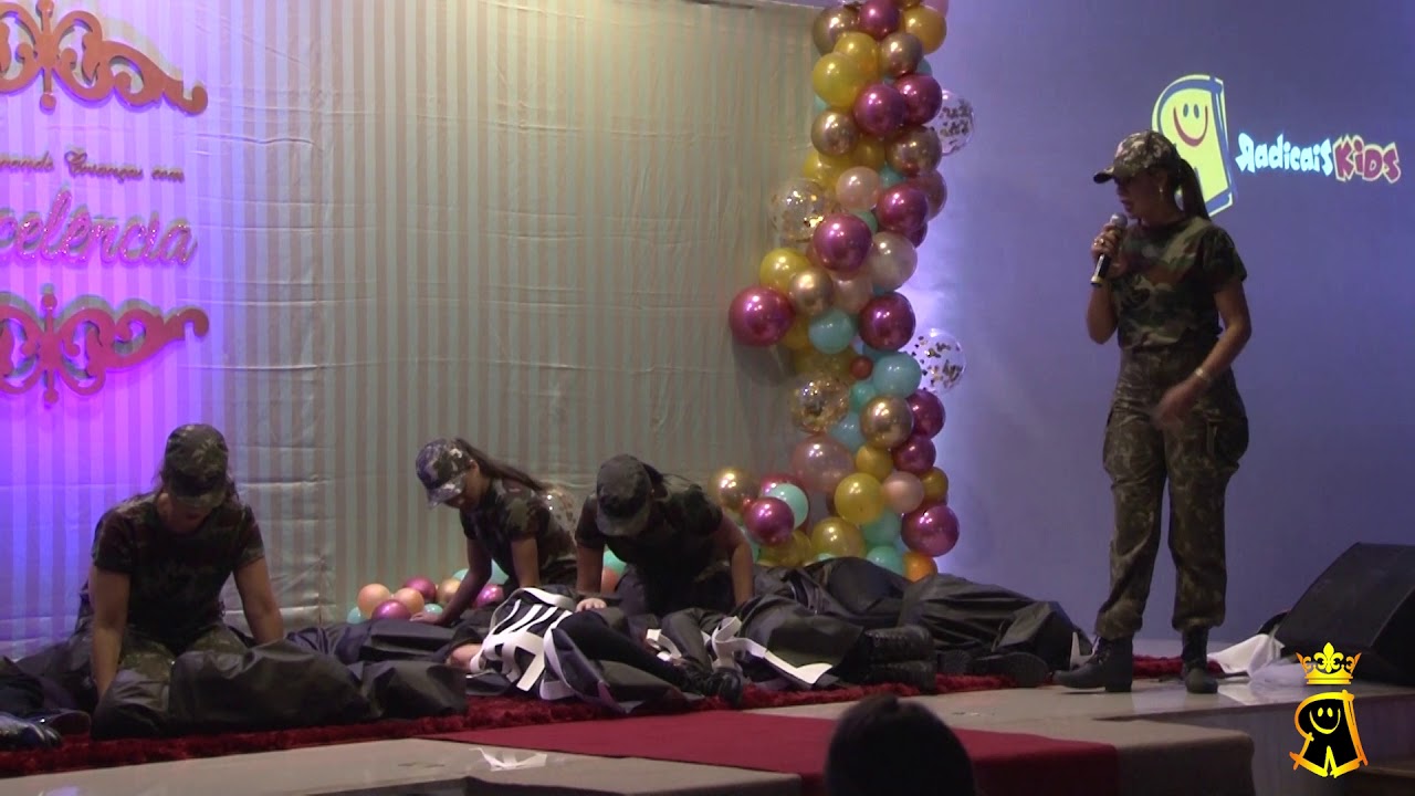 Teatro Abertura Seminário: Onde muitos vêem  ossos, nós vemos um exército