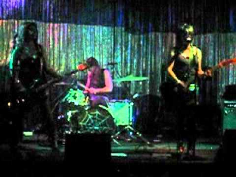 The Glossines - Underage