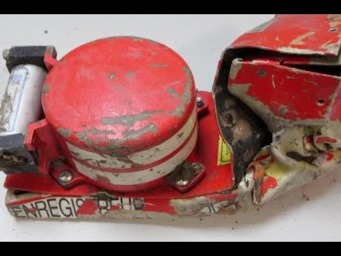 Report: Germanwings pilot locked out of cockpit