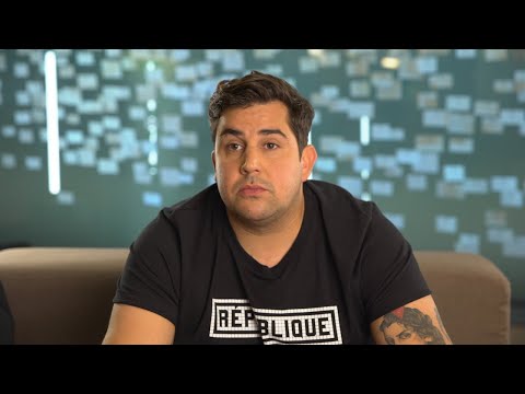 Interview :  Artus et ses amis "Que la fête commence" au Montreux Comedy Festival 2019 - Comédie+