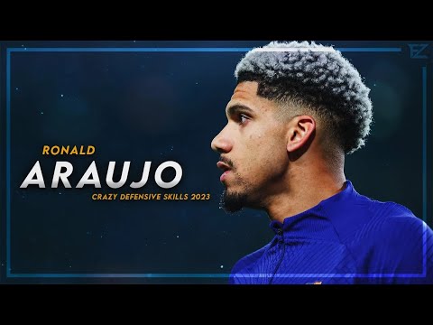 Ronald Araújo - Crazy Defensive Skills, Tackles & Passes - 2023