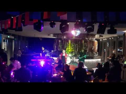 Katie Jones - Vocal Coach video.