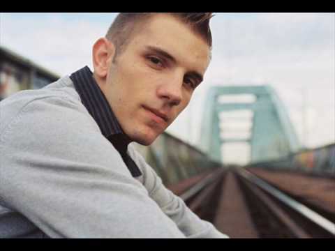 Leon feat. Antonia - Formula (2009)