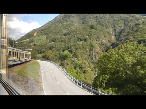 In der Centovalli-Bahn durch die Schweiz: Mitfahrt in einem Expresszug von Camedo nach Locarno