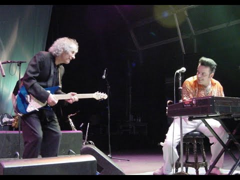 I Don't Stand a Chance - Mike Sanchez featuring Albert Lee