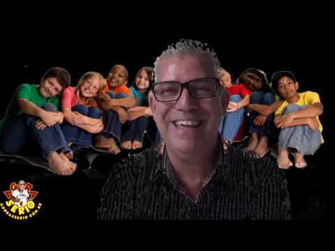 Secretário de Educação Oscar Vitorino 