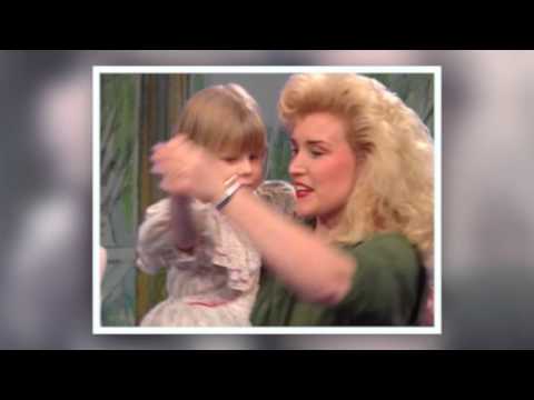 Ti-Ti Nalle - Isä- ja äitinallen tanssimatka (musiikkivideo)