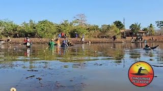 Pescaria em  açude atrai Multidão  muito peixe, veja onde foi