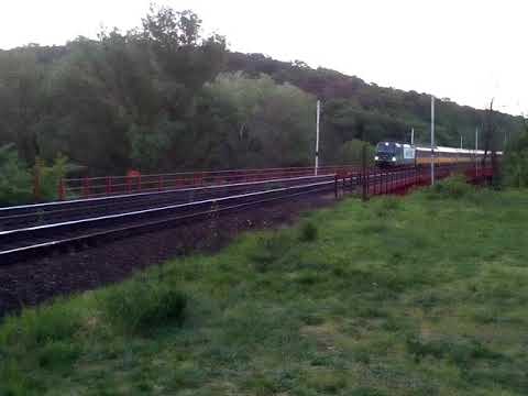 Medzištátny vlak RJ 1044