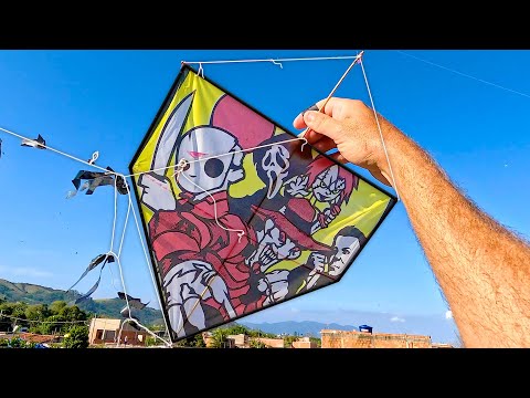 Menino Pegou a Pipa Voada na Escada de Madeira na Laje do Sr Arnaldo