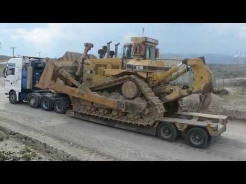 Transporting The Caterpillar D11R, Komatsu D475, Caterpillar D8T Dozers - Fasoulas Heavy Transports