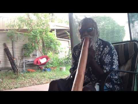 Bärra (West wind) - yiḏaki played by Mr Gurruwiwi and Vernon Gurruwiwi
