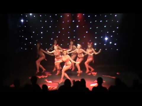 Neo Burlesque Students Perform Bad As Me - Bombshell Burlesque & Beauty Academy