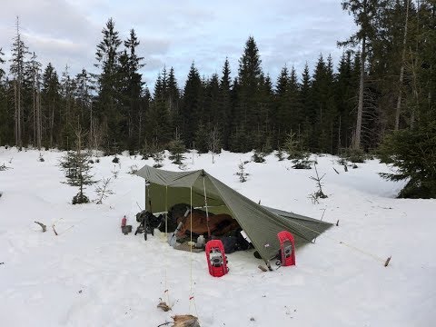 Winterbiwak - Gapahuk Tarp & Daunenschlafsack in der Kälte