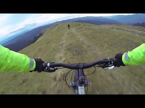 Downhill trail from Pasul Rotunda to Pasul Suhard, part 2