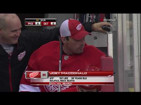 NHL REGULAR SEASON 2010-11 - Phoenix Coyotes @ Detroit Red Wings