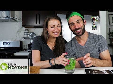 Easy Mojitos in the Vitamix Aer Disc Container